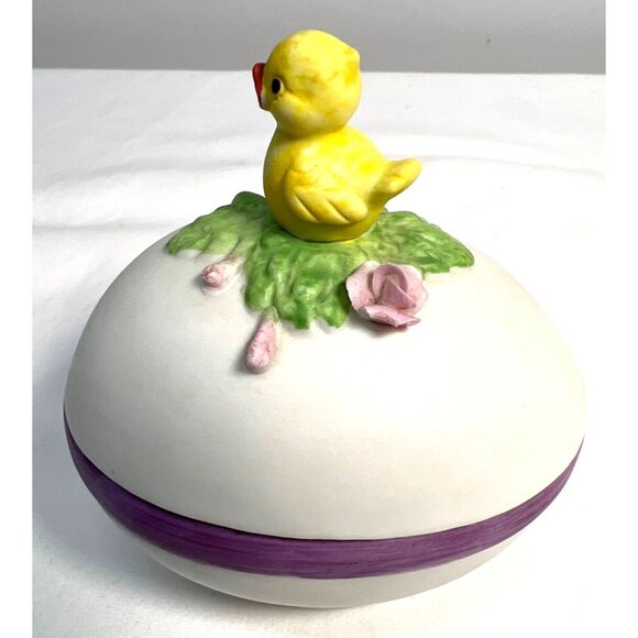 Vintage Lefton China Hand-Painted Yellow Duck Egg-Shaped Trinket Box - Picture 1 of 5